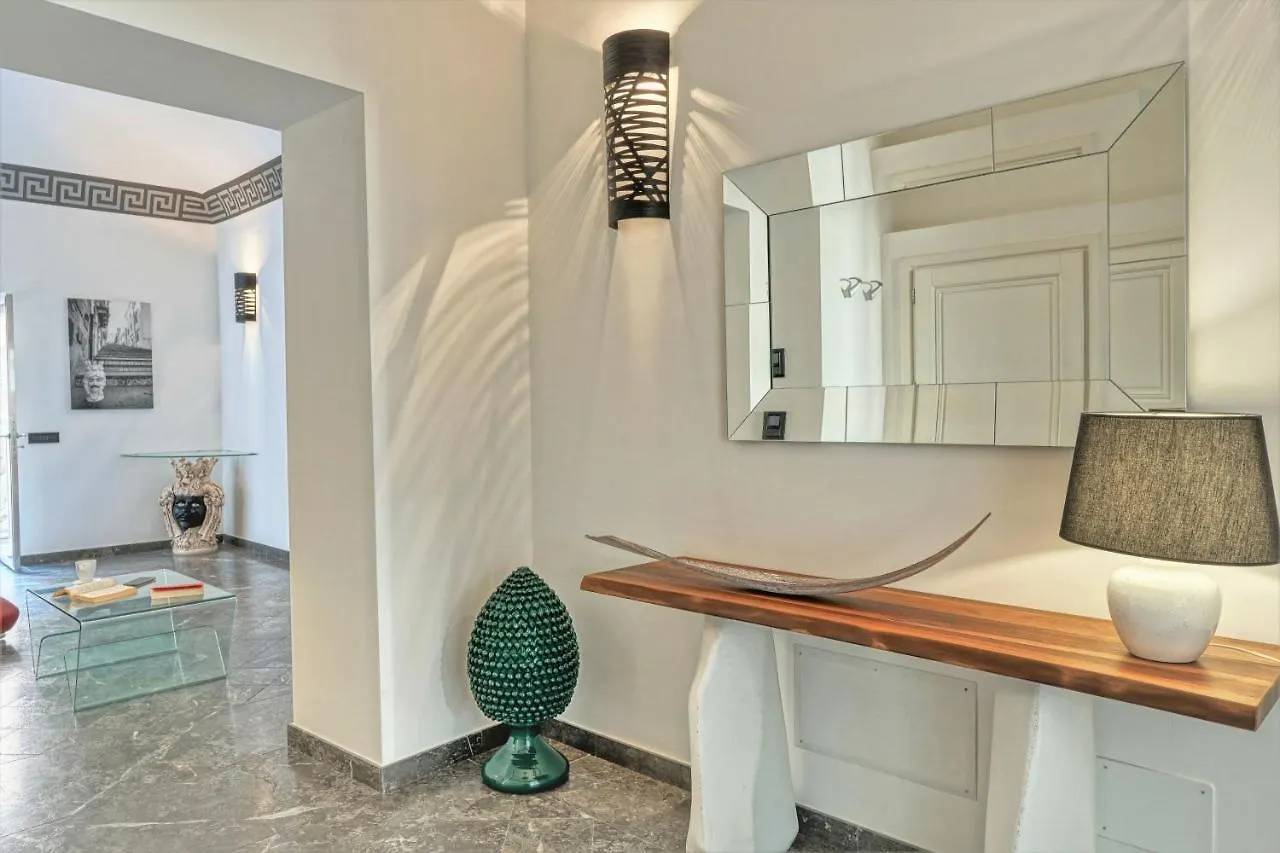 Appartamento Villa Bordonaro - by Vacation Service Cefalù